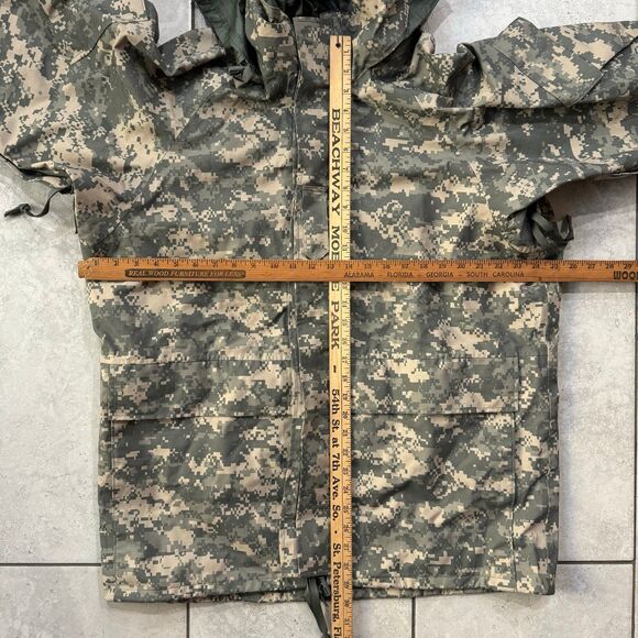 NWT Genuine USGI ECWCS Cold Weather Gore Tex Universal Parka Size M Mens Camo - Picture 9 of 10